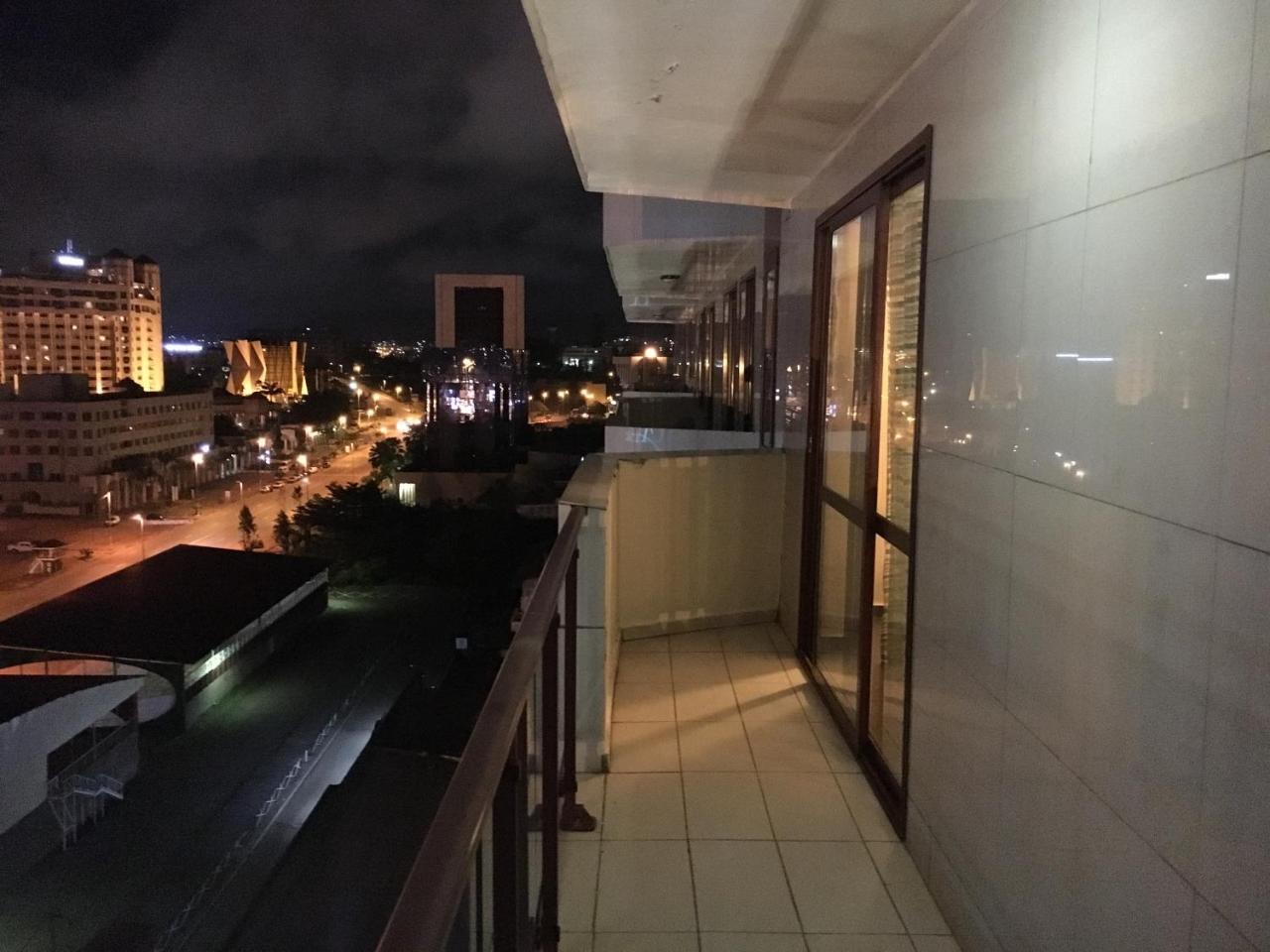 Djeug'Appart Hôtel Yaounde Ngoại thất bức ảnh