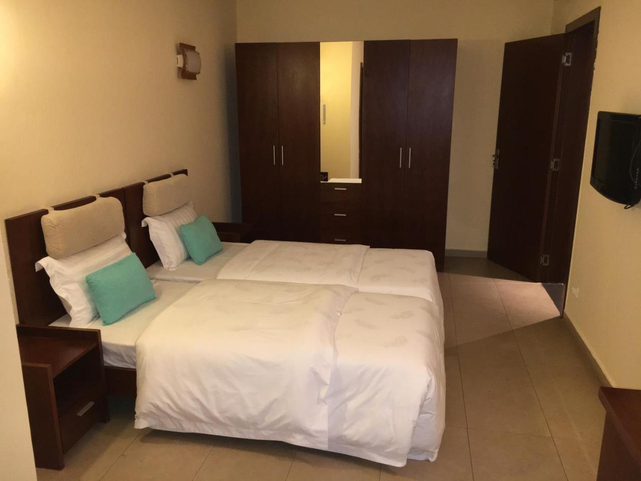Djeug'Appart Hôtel Yaounde Ngoại thất bức ảnh