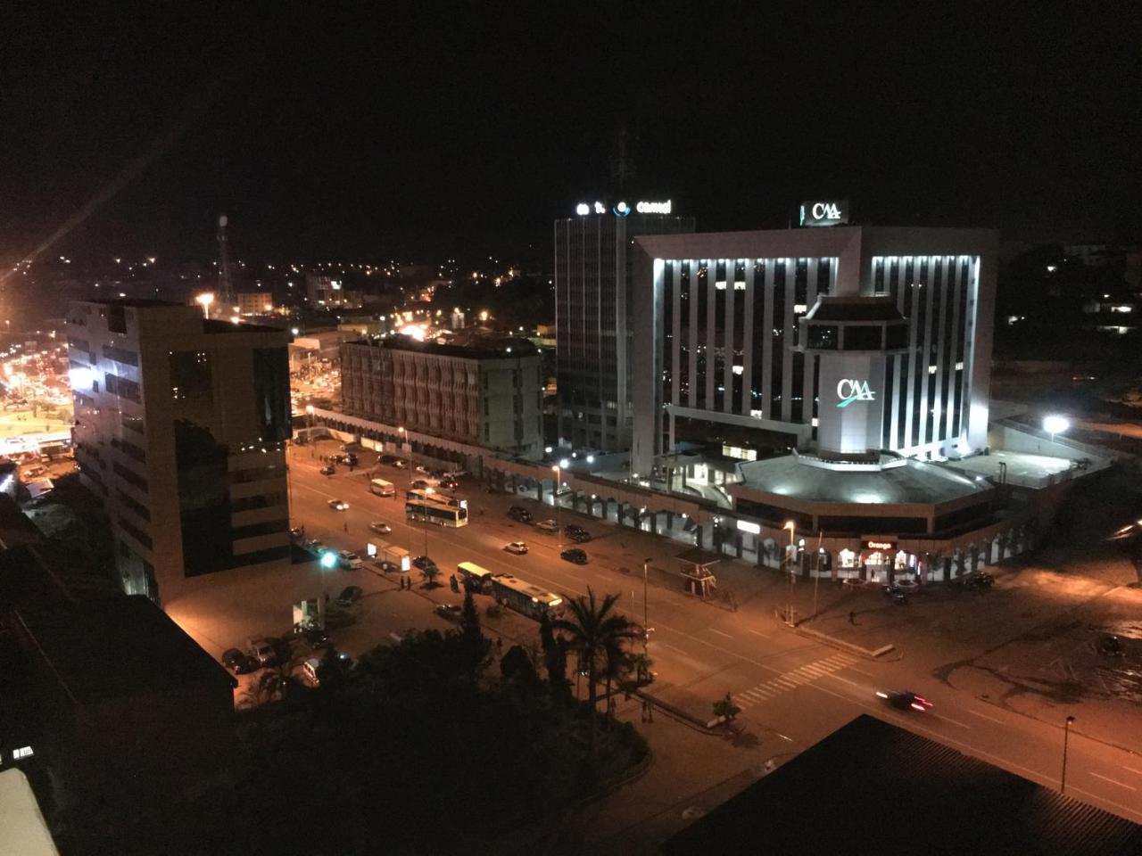 Djeug'Appart Hôtel Yaounde Ngoại thất bức ảnh