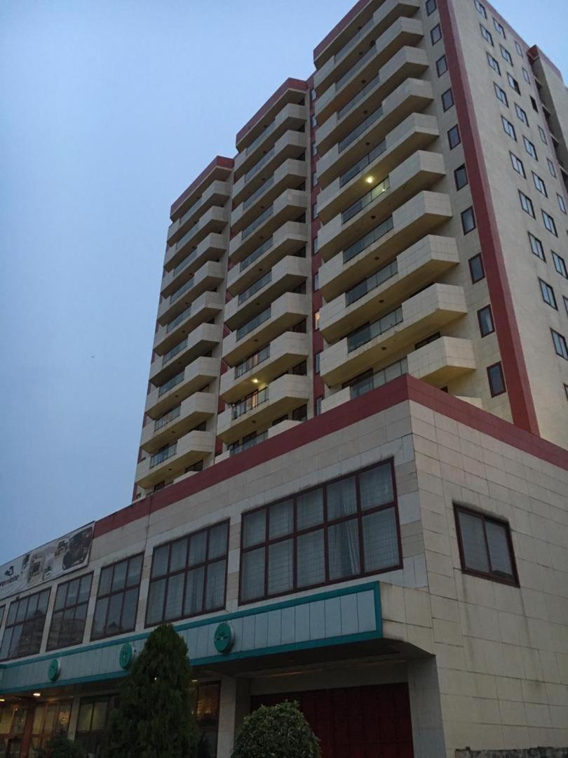 Djeug'Appart Hôtel Yaounde Ngoại thất bức ảnh